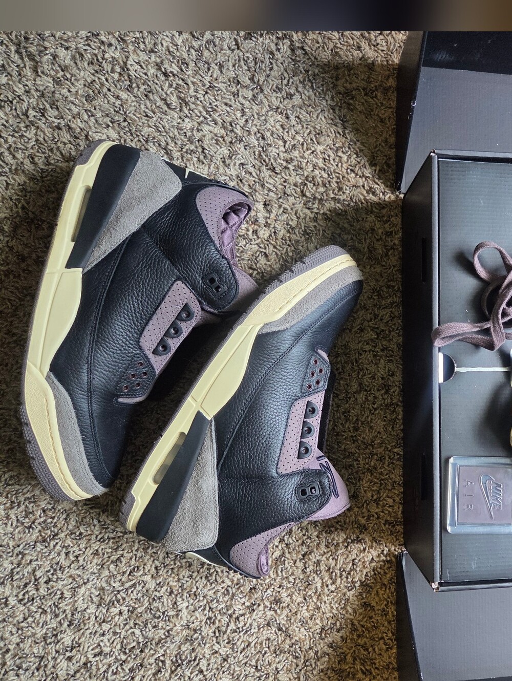 A Ma Maniere X Jordan 3